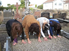 Grave sucking